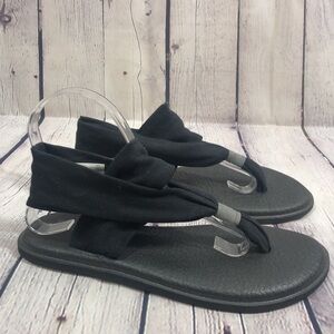Sanuk yoga sandals black
